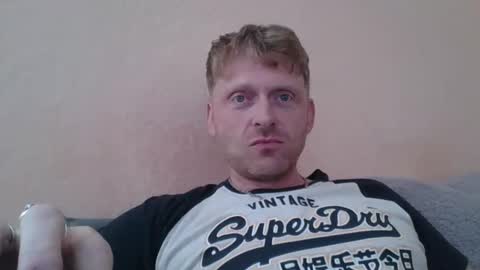 forgotten_lover online show from September 29, 8:35 am