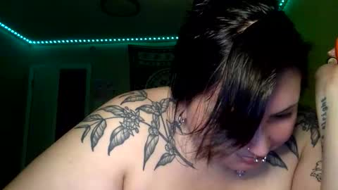 foxdarling96 online show from January 6, 10:36 pm