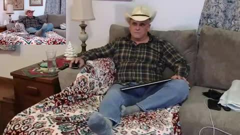 Hunter online show from December 17, 3:17 am