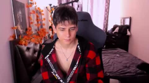 Foxicfu online show from November 9, 4:27 am