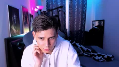 Foxicfu online show from September 26, 12:13 pm