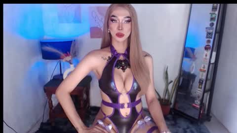 foxy_goddess online show from October 22, 3:31 am