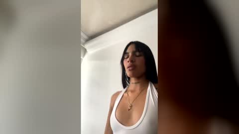 foxyhillx online show from January 9, 8:36 pm