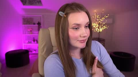 Kate online show from April 13, 9:30 pm