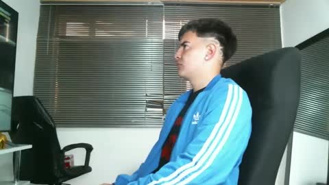 franccesco_699 online show from September 10, 8:21 pm