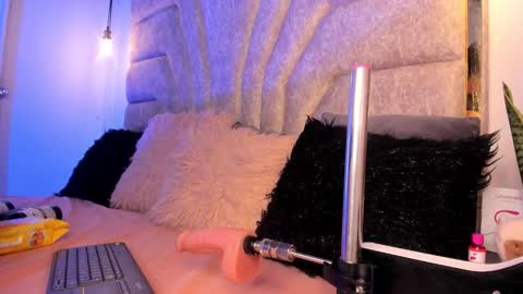 francheska121 online show from October 3, 9:01 pm