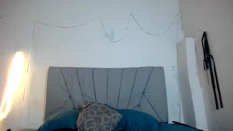 francihot4 online show from February 6, 3:10 am