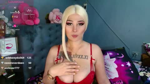 Snapshot of francine_lover chatting on March 6, 4:19 am Ms Francine online show from March 6, 4:19 am