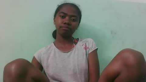 Snapshot of francinealdy chatting on September 15, 12:50 pm francinealdy online show from September 15, 12:50 pm
