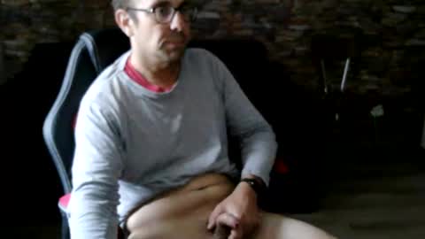 franck143544 online show from June 3, 2:09 pm