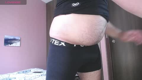 Juan online show from April 10, 9:30 pm