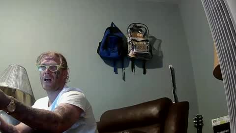 frankoze80 online show from October 5, 2:42 am