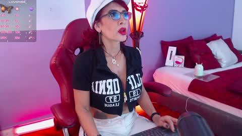 Snapshot of fransheskarossi chatting on January 23, 12:19 pm Fransheska online show from January 23, 12:19 pm