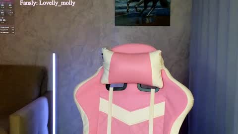 Snapshot of frauchocolate chatting on March 9, 8:31 pm Alice online show from March 9, 8:31 pm