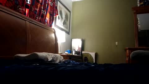 freakeazy online show from March 4, 8:28 pm