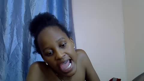 kiki online show from October 19, 8:35 pm