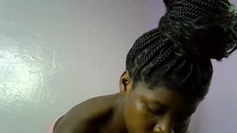 kiki online show from October 6, 3:30 pm