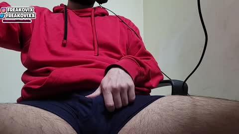 Snapshot of freakovix chatting on January 25, 2:36 pm FreakoVix online show from January 25, 2:36 pm
