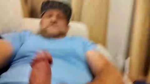 poundyouout1969 online show from September 22, 4:05 am