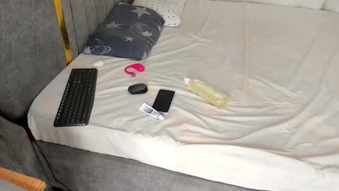 Kandy online show from December 22, 3:35 am