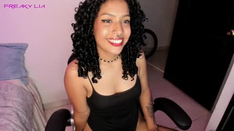 Lia Gomez online show from January 28, 2:00 am