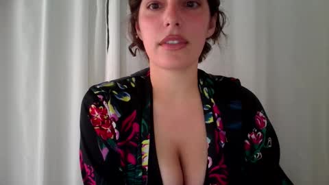 freckledeer online show from January 9, 7:30 pm