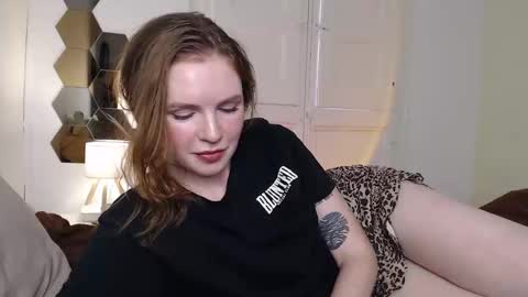 FreckleFox online show from November 17, 3:58 pm
