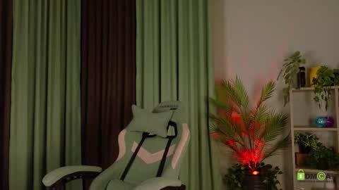 Fred online show from March 20, 7:19 pm