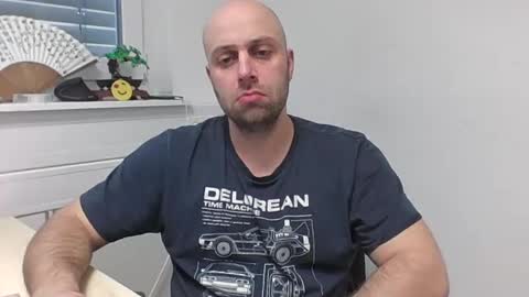 Snapshot of freddow chatting on February 6, 2:26 pm freddow online show from February 6, 2:26 pm