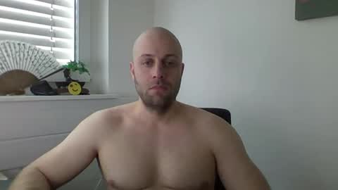 Snapshot of freddow chatting on February 17, 3:00 pm freddow online show from February 17, 3:00 pm