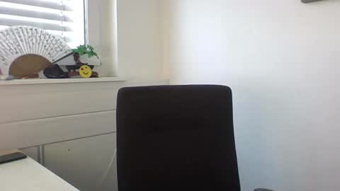 Snapshot of freddow chatting on March 5, 2:45 pm freddow online show from March 5, 2:45 pm