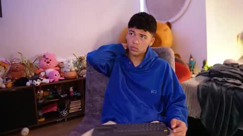 Juan  give it a thumbs up please its important online show from September 22, 11:25 am