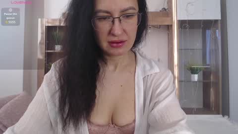 Snapshot of frederica_ chatting on February 7, 12:17 pm frederica_ online show from February 7, 12:17 pm