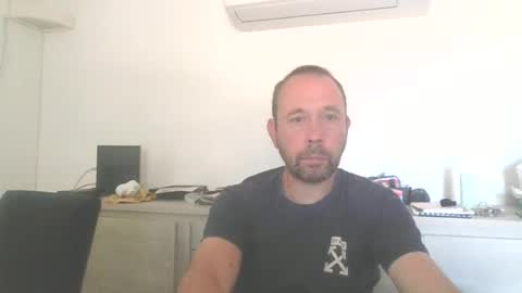 fredodu41 online show from June 19, 12:22 pm