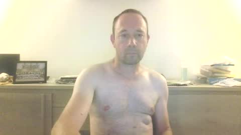 fredodu41 online show from June 23, 3:25 am