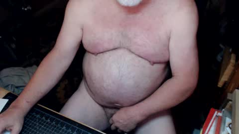 Snapshot of freeamos chatting on December 5, 7:43 am freeamos online show from December 5, 7:43 am