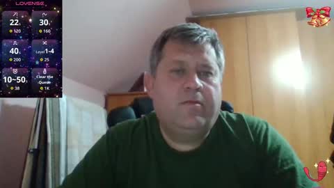 freeboy80180 online show from December 14, 6:25 pm