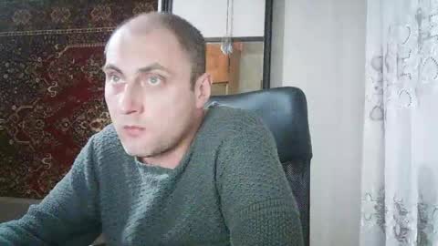 freeeman90 online show from April 13, 8:13 pm