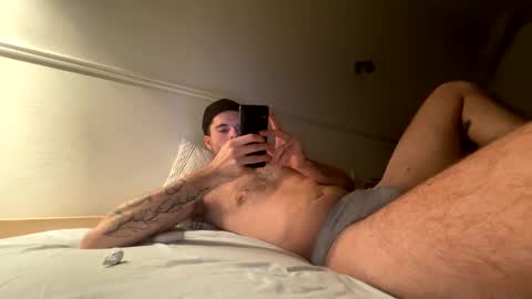 frenchboy4u_ online show from December 8, 3:56 pm