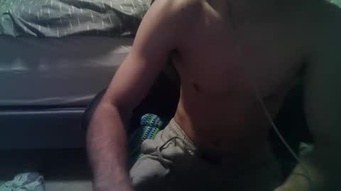 Snapshot of freshmanfckboy chatting on October 25, 4:13 am freshmanfckboy online show from October 25, 4:13 am