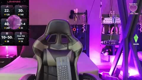     online show from February 9, 3:00 am