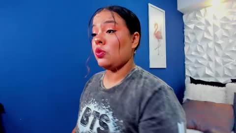 Freya online show from September 25, 11:50 am