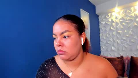 Freya online show from October 1, 11:53 am