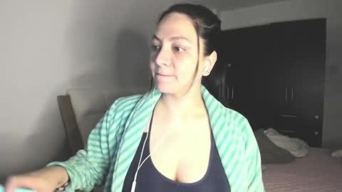 freya_shaik_ online show from February 21, 3:01 am