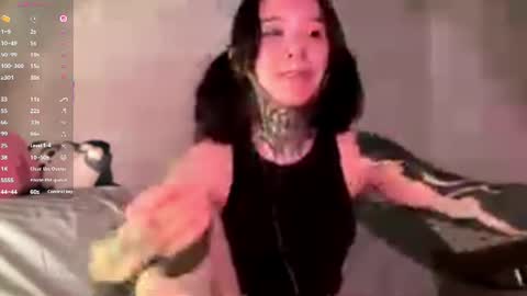 freyablow online show from July 31, 5:14 pm