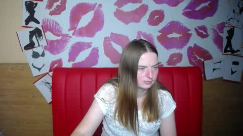 FreyaDak online show from December 4, 7:02 pm