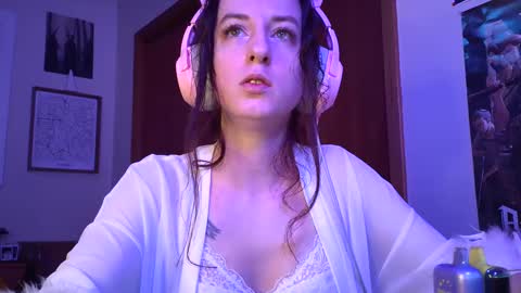 Snapshot of freythegemini chatting on January 6, 4:04 am FreyaTheGemini online show from January 6, 4:04 am