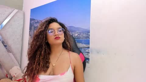 Frezzita online show from January 11, 8:15 pm