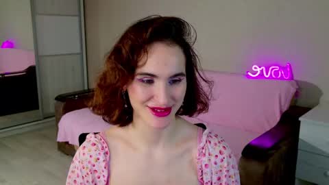 Snapshot of fridacure chatting on December 21, 10:40 pm Frida online show from December 21, 10:40 pm