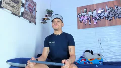 Adam y pitter online show from October 3, 11:35 pm